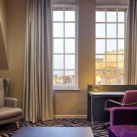 Doubletree By Hilton Centre Hotel 4*