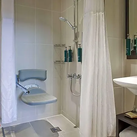 Doubletree By Hilton Centre Hotel