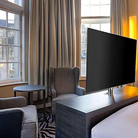 Doubletree By Hilton Centre 4*