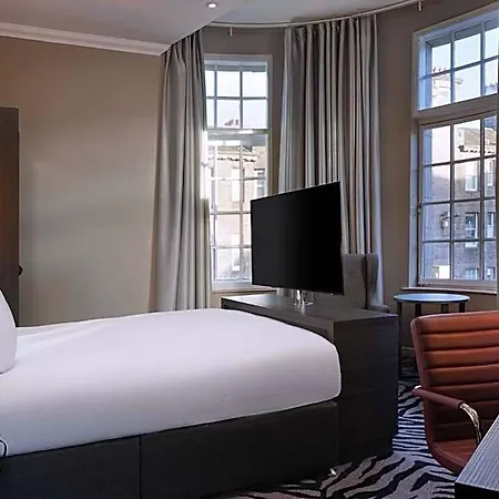 Doubletree By Hilton Centre 4*