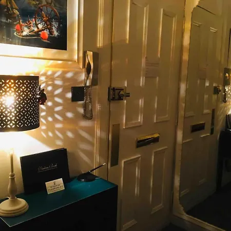 The Jeffrey Street Retreat * Edimburgo
