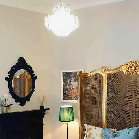 The Jeffrey Street Apartamento