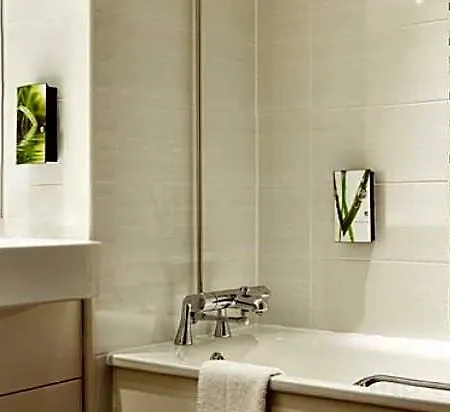 Hotel Premier Cc York Place/st Quarter 3*