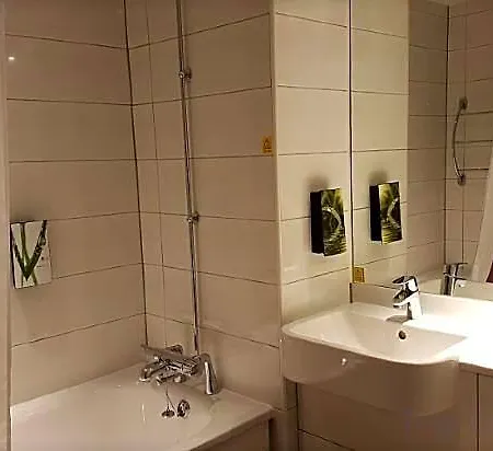 Hotel Premier Cc York Place/st Quarter 3*