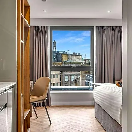 Roomzzz Apart Otel Edinburgh