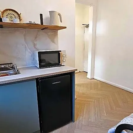 Newly Renovated & Ensuite Rooms-camberwell Hotel 3*