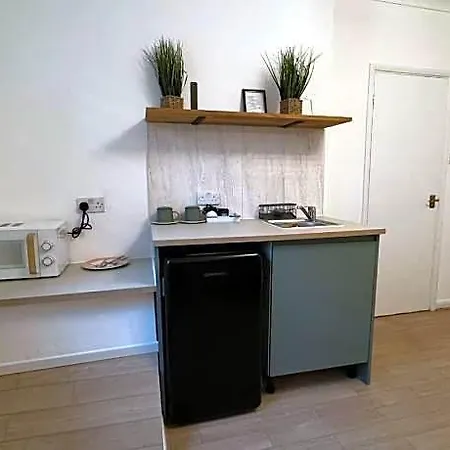 Newly Renovated & Ensuite Rooms-camberwell Hotel