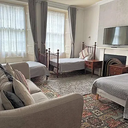 Sofia 3*