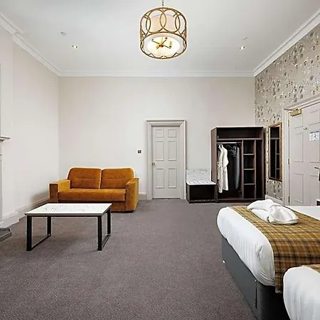 Hotel Albany