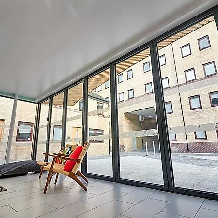 Destiny Student - Meadow Court * Edinburgh