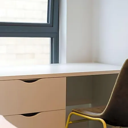 Apartamento Destiny Student - Shrubhill