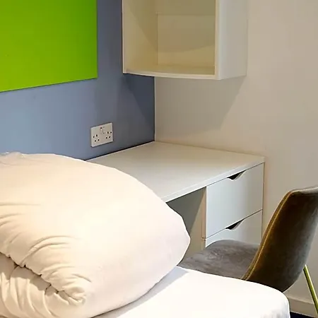Destiny Student - Shrubhill Apartamento Edimburgo