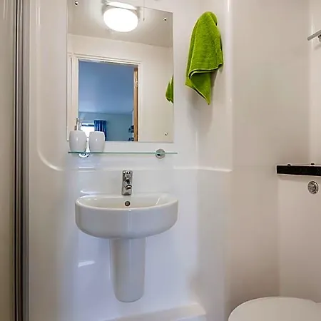 Beaverbank Place - Campus Hotel