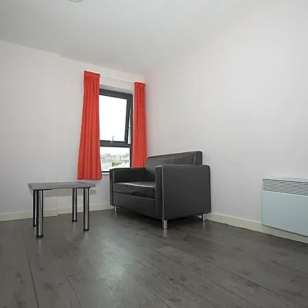 Beaverbank Place - Campus Hotel