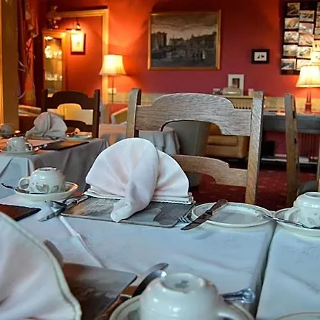 A-haven Townhouse Guest house 3*