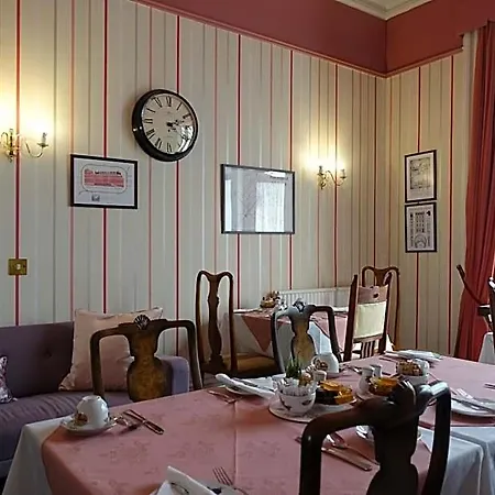 게스트하우스 Ashgrove House 3*