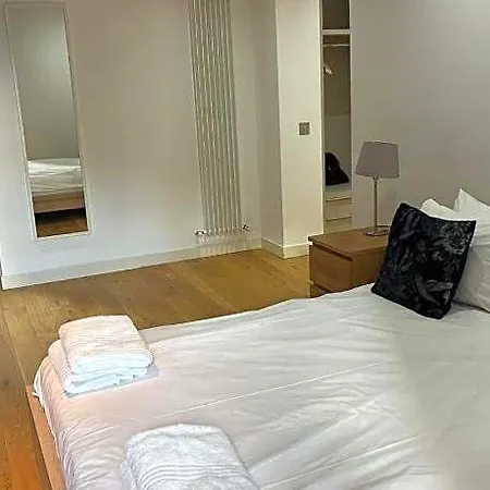 Hotel Stunning Park View Quartermile Close Proximity To Castle 2*
