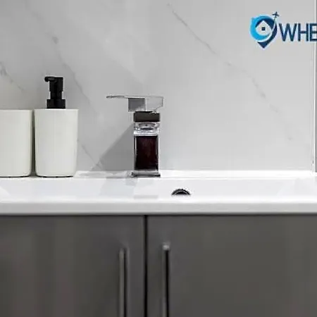 Modern&homely Flat|city Centre