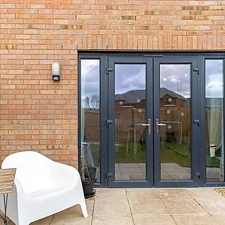 Superb Spacious Family Private Hotel
