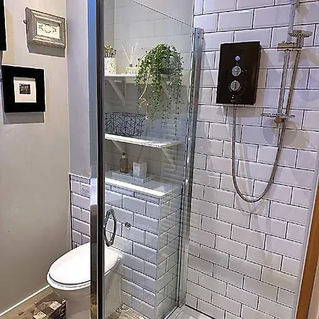 Greyfriars Apartment *