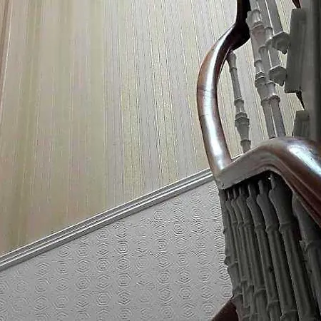 Capital House 3*