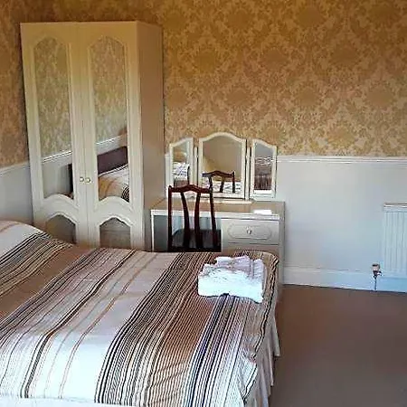 Capital House 3* Edinburgh