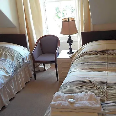 Capital House 3*