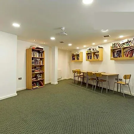 Ξενοδοχείο Friendship House *