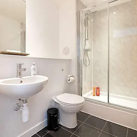 Stylish Garden View Hotel Edinburgh