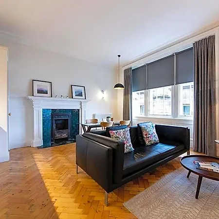 Linton Collection - 28 North Bridge 4*