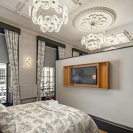 Bonnie - Smart Boutique - Haymarket 4* Edinburgh
