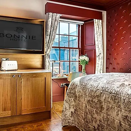 Bonnie - Smart Boutique - Haymarket 4* Edinburgh