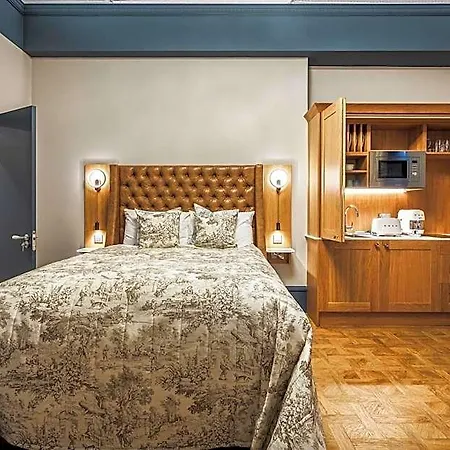 Bonnie - Smart Boutique - Haymarket Hotel 4*