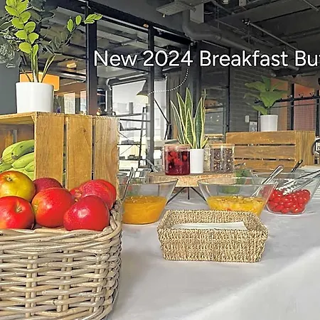 Aparthotel Joivy At Fountainbridge - Adults Only - Breakfast Buffet