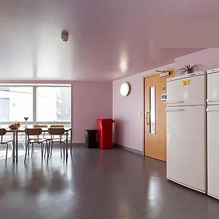 Friendship House Ξενοδοχείο