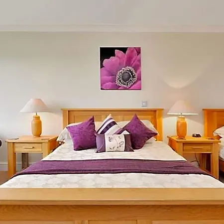 Hotel Peggyslea Farm Edinburgh