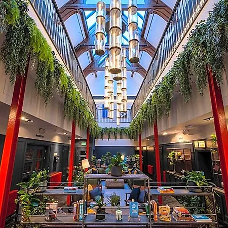 Hotel Brewdog Doghouse 4*