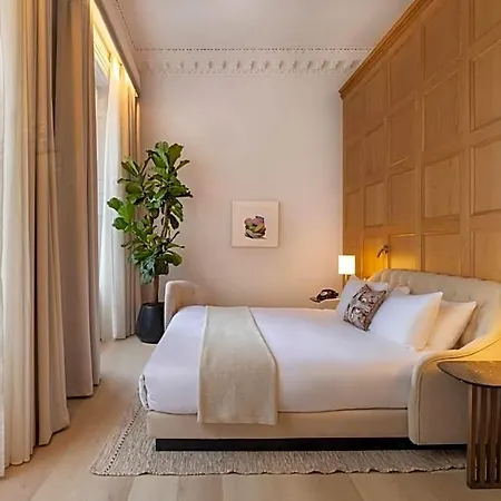 Virgin Hotel 5*