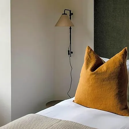 Aparthotel 33 Castle Terrace