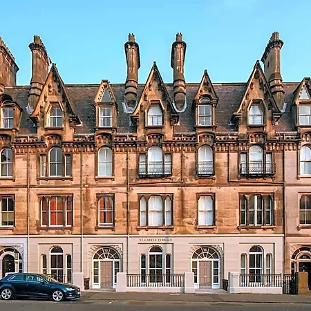 Aparthotel 33 Castle Terrace 4*