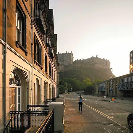 Aparthotel 33 Castle Terrace Edinburgh