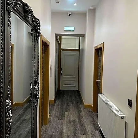 Thistle Aparthotel
