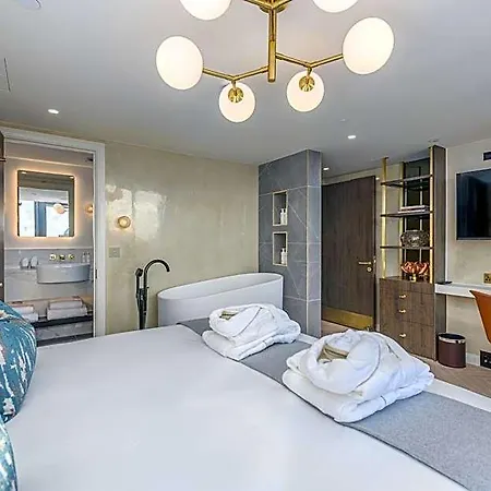 Righ Residences - George Street Edinburgh