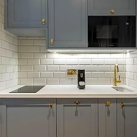Righ Residences - George Street Aparthotel 4*