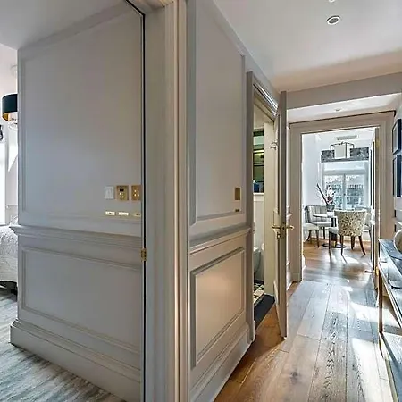 Righ Residences - George Street 4*