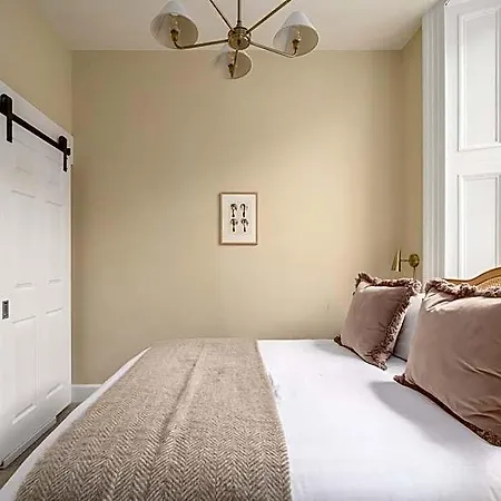 Gilmore Townhouse 3* Edinburgh