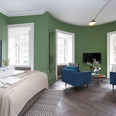 29 Queen Street Apart Otel 4*