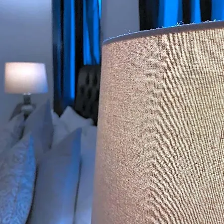 Queen Street Boutique Aparthotel