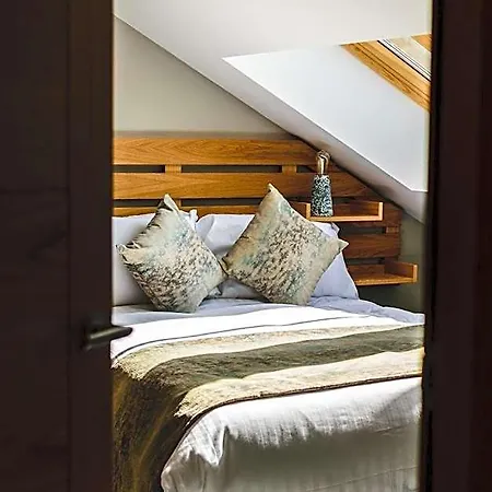 Mono Old Town Aparthotel 3*