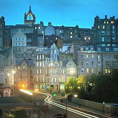 Hotel One Edinburgh-royal 3*